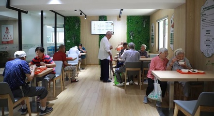 构建养老服务网络，嘉定镇让老年人从“养老”进阶到“享老”